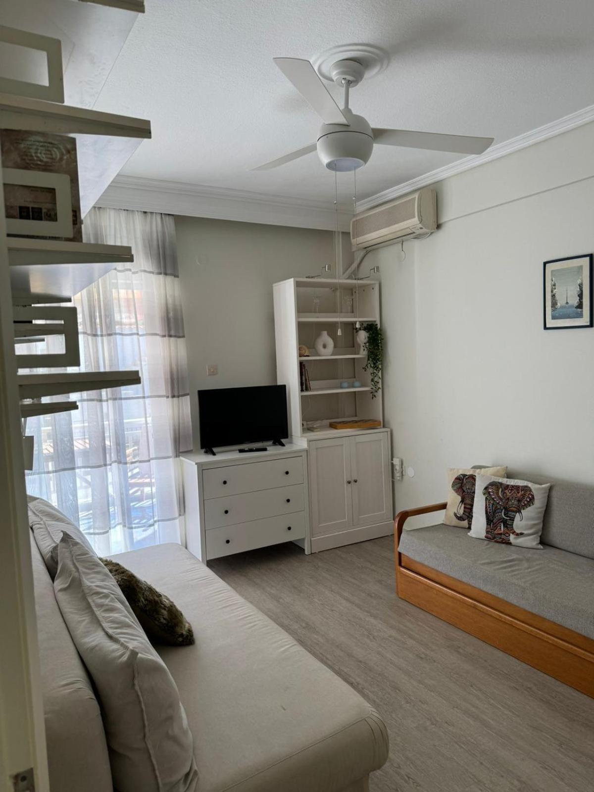 Grandma Mary's Appartement *